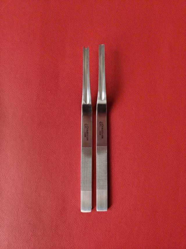 Kẹp nặn tuyến Meibomian 11.2cm, ĐẦU VUÔNG d6mm r3mm