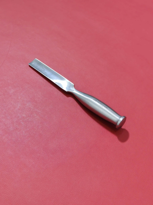 Kẹp mạch máu bulldog thẳng 5cmx2.5mm (5cm D1.5cm R2.5mm)