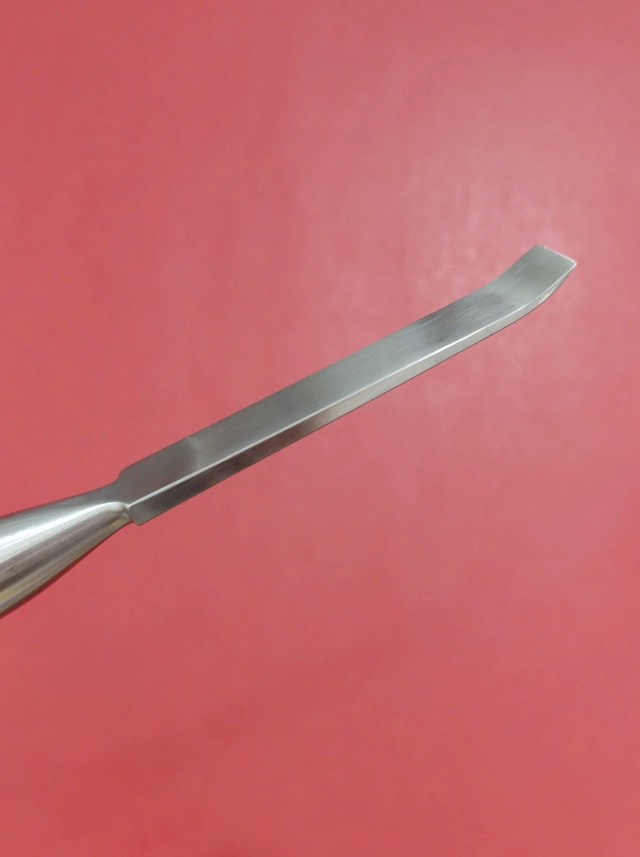 kẹp mạch máu bulldog 12.5cmx3.5mm thẳng (12.5cm D6.5cm R3.5mm)