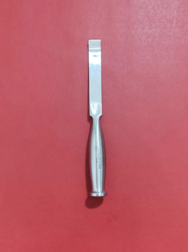 kẹp mạch máu bulldog 12.5cmx3.5mm thẳng (12.5cm D6.5cm R3.5mm)