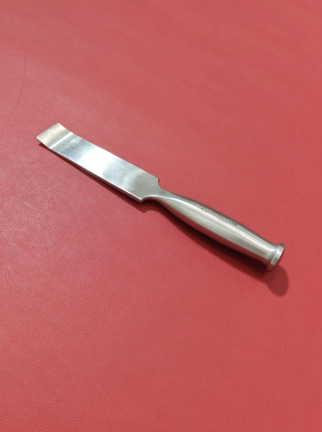 Kẹp mạch máu bulldog 8cm Thẳng, Dài thẳng 8cm kẹp D3,4cm R2mm