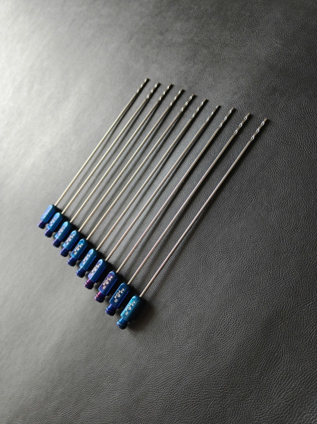 Que hút mỡ, kim hút  3 lỗ 2mmx15cm D4 R2